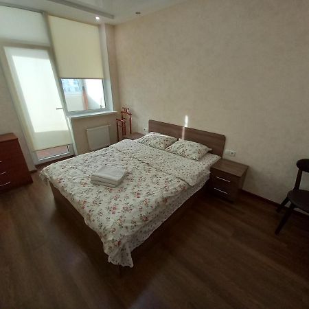 Smart Apartments Drahomanova 2А キエフ エクステリア 写真