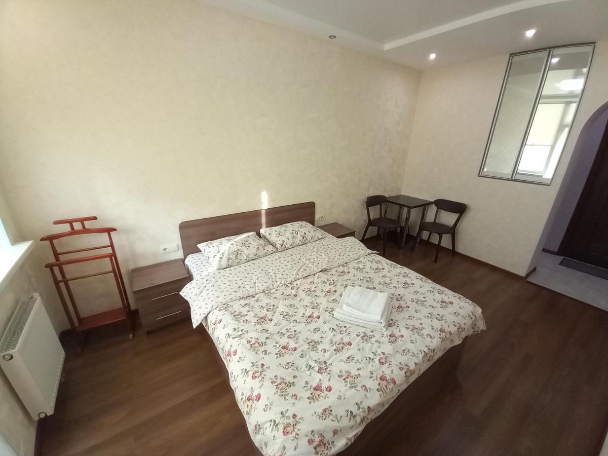 Smart Apartments Drahomanova 2А キエフ エクステリア 写真