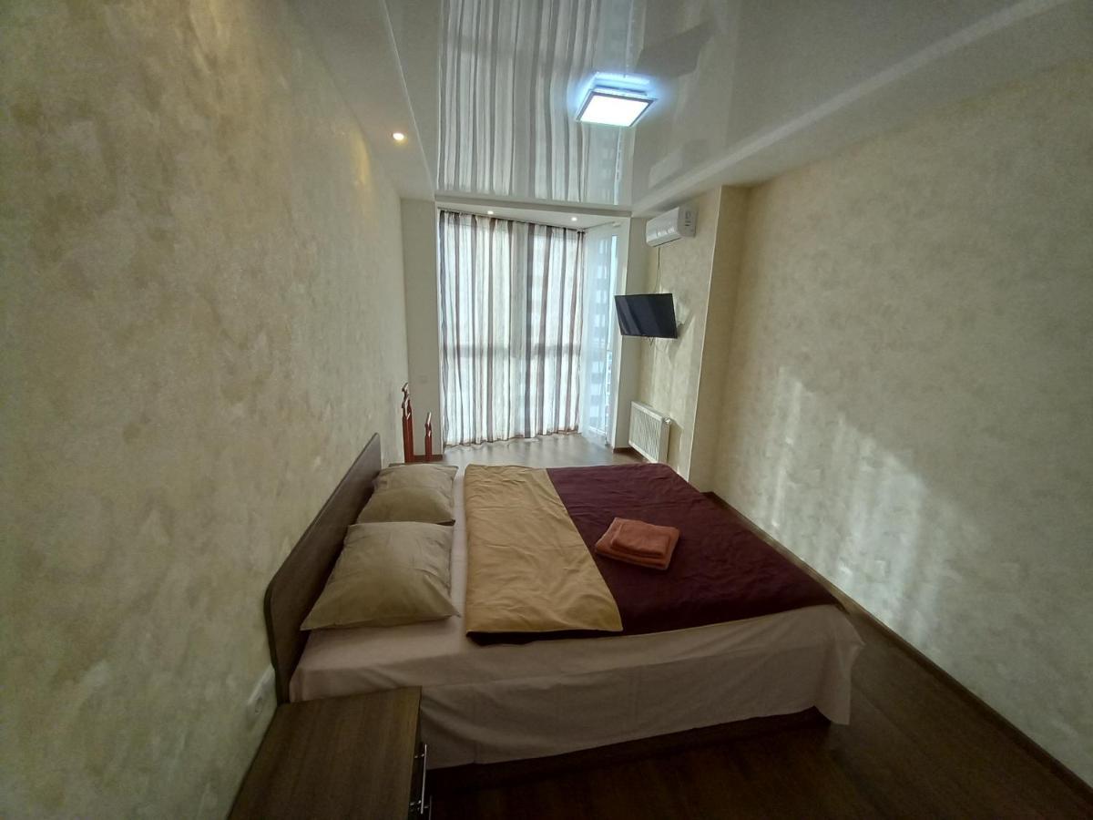 Smart Apartments Drahomanova 2А キエフ エクステリア 写真