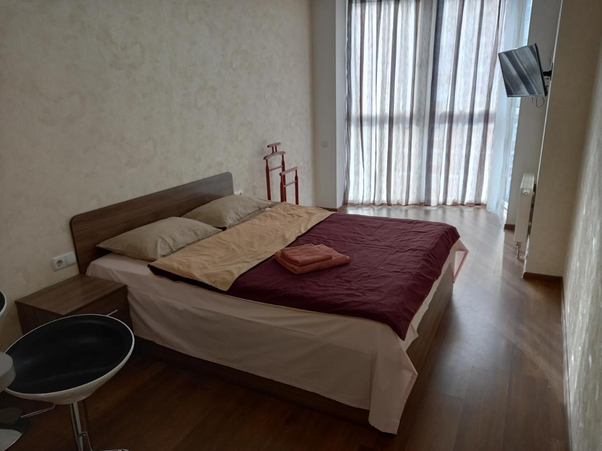 Smart Apartments Drahomanova 2А キエフ エクステリア 写真