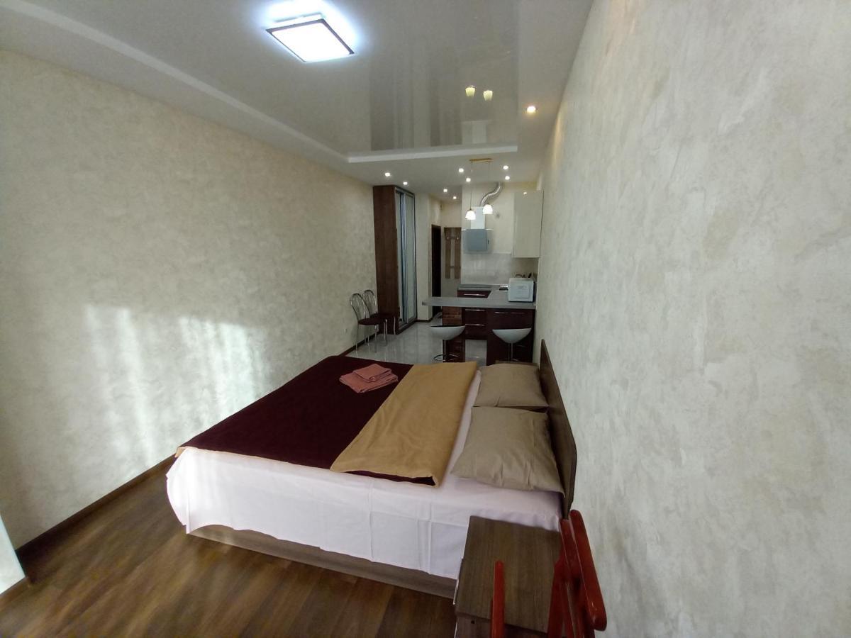Smart Apartments Drahomanova 2А キエフ エクステリア 写真